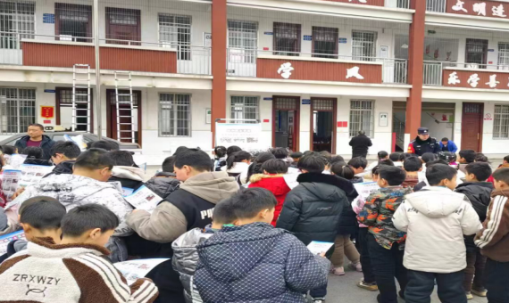 禁毒宣传进校园  护航青春正当时