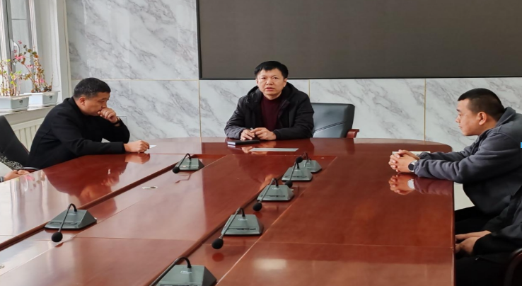 临江市人民法院召开春季车辆安全培训会