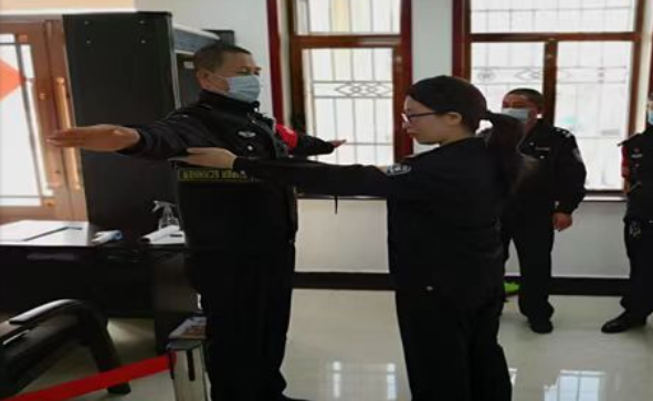 白石山林区基层法院司法警察大队开展春季警