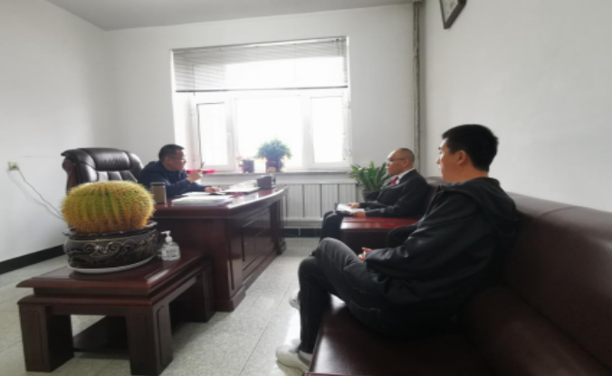 联动乡镇绘就新“枫”景