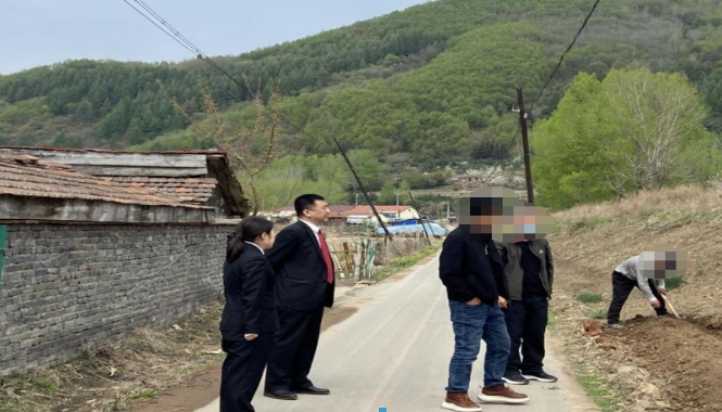 实地勘察助春耕 促进经济保发展