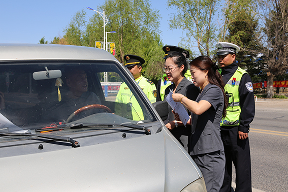 乾安法院：交通无小事 安全伴我行