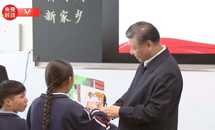 习近平在青海考察调研 