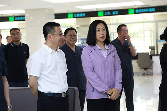 市人大常委会专题调研法院审判监督管理工作