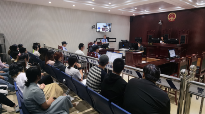 永吉法院：观摩庭审“零距离” 法治教育“