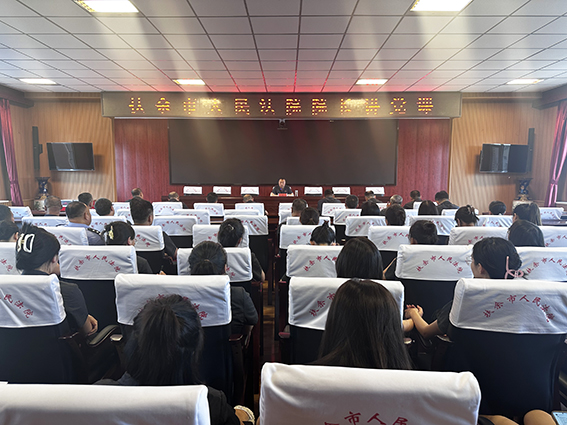 扶余法院院长讲授“七一”专题党课