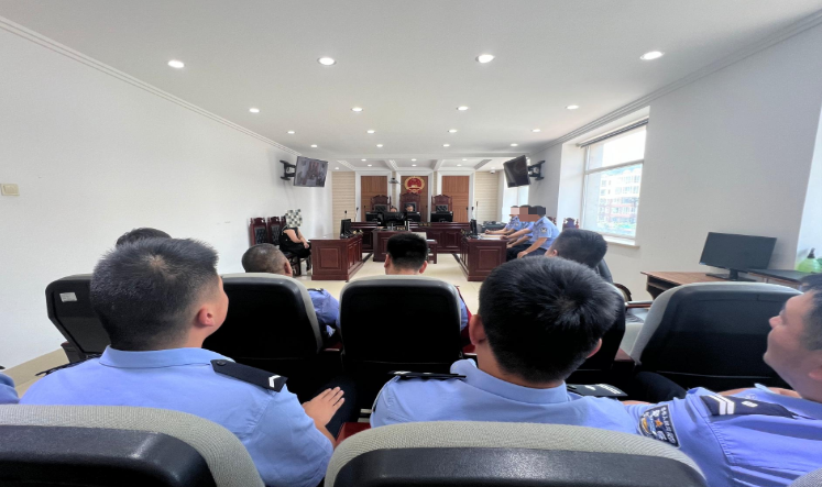 永吉法院：“以庭代训”强化行政司法实践