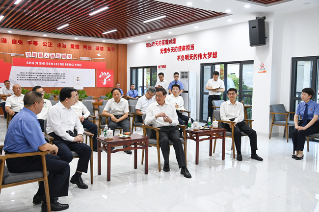 最高检调研组在海南调研