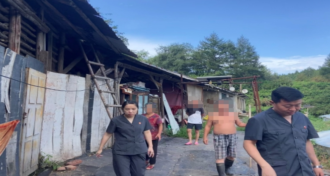 “背对背”调解 深入现场化解纠纷