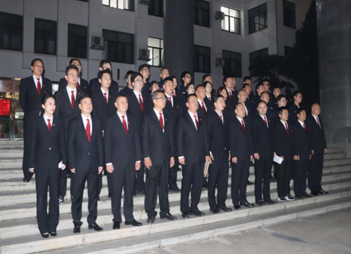 宛城区法院：媒体镜头聚焦执行现场，220