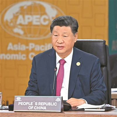 习近平出席亚太经合组织第三十一次领导人非