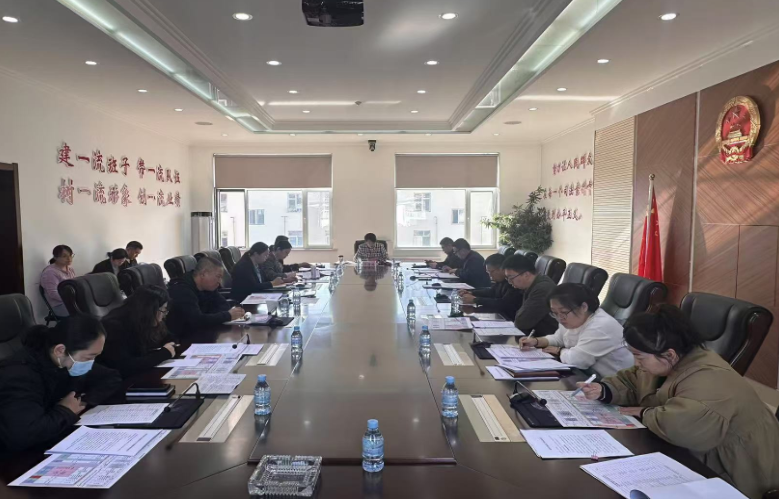 凝心聚力齐奋战 加班加点忙结案