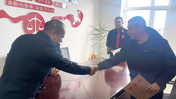 一场暴雨引起的纠纷 看法官如何定纷止争