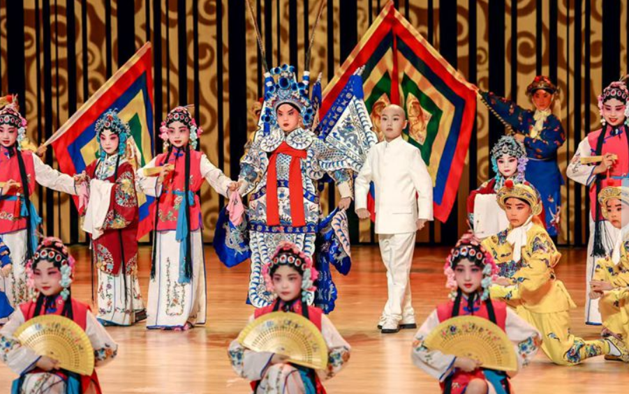 以美育搭建交流桥梁 京津冀三地学子同台演