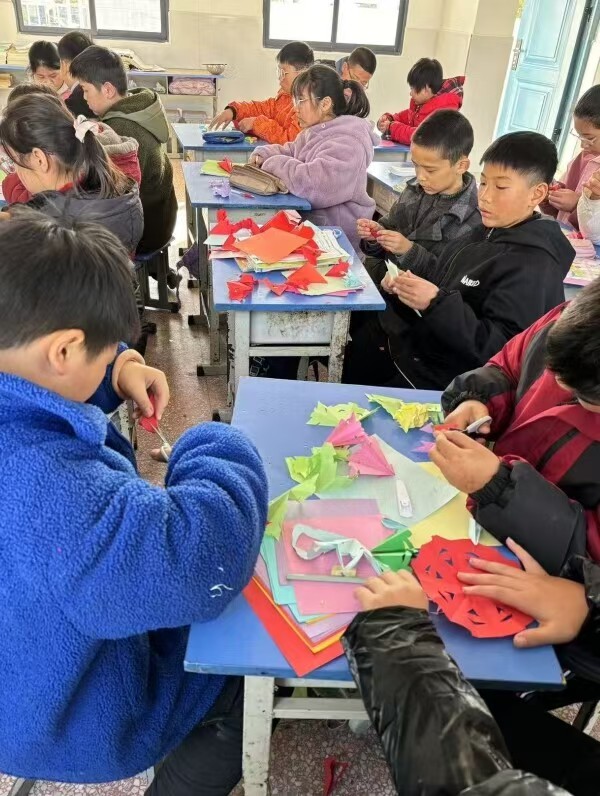 彩绘梦想，笔绘未来 —— 西峡封店小学成