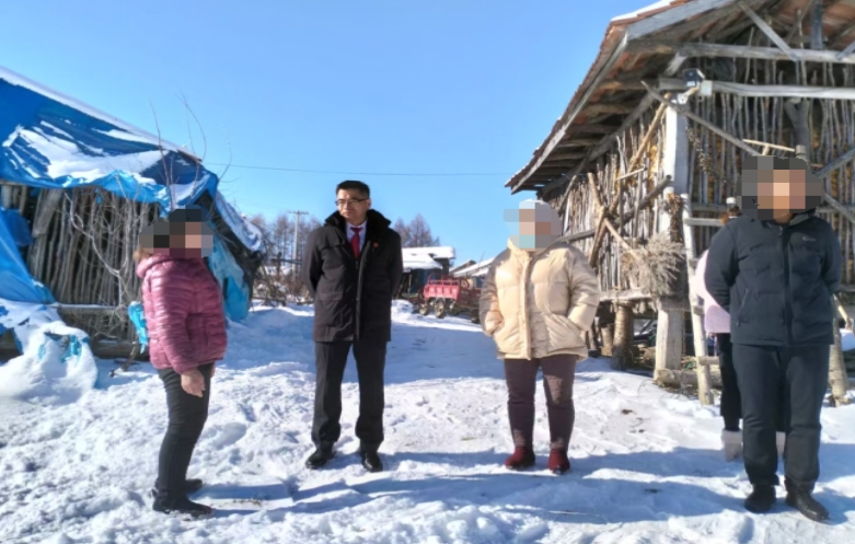 不惧风雪 为民解难