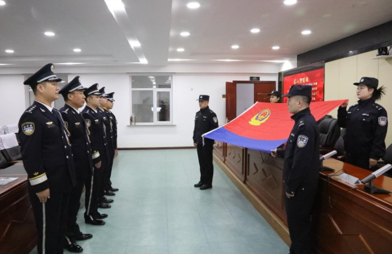 不负藏蓝 不负青春 临江法院召开“警察节