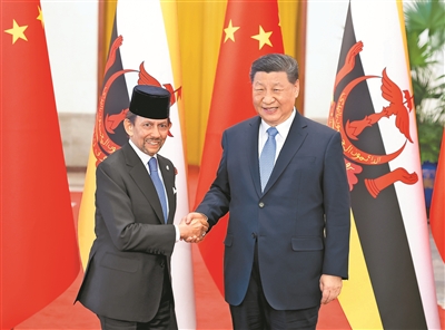 习近平同文莱苏丹哈桑纳尔会谈