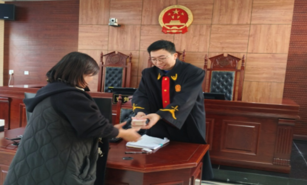 永吉法院：成功调解买卖合同 当场履行促双