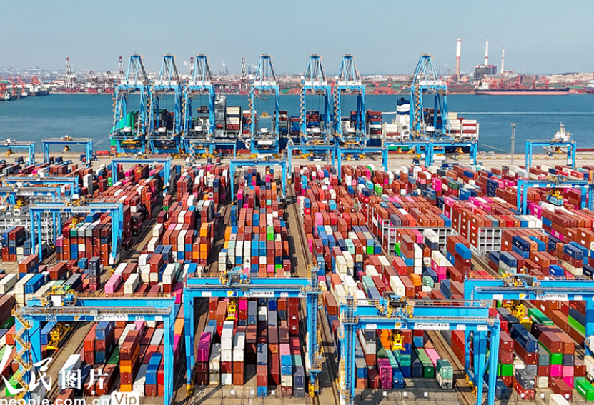 山东港口青岛港：加密航线 助力打造世界级