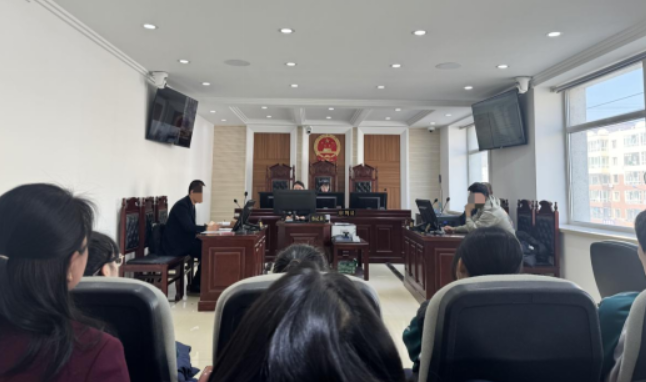 永吉法院：“开学第一课” 零距离观摩庭审