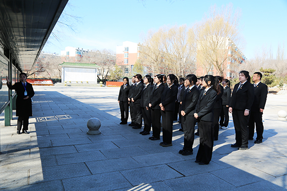 前郭法院：清明祭扫寄哀思 初心如磐铸忠魂