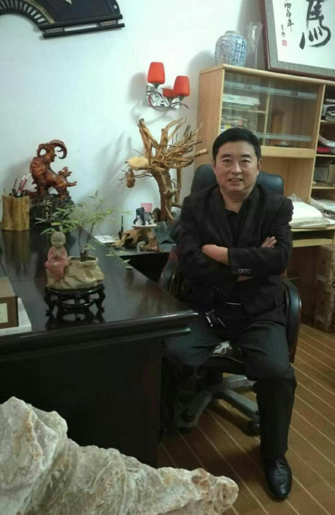 裴玉杰 —— 以梦为墨绘人生，以心为壤育