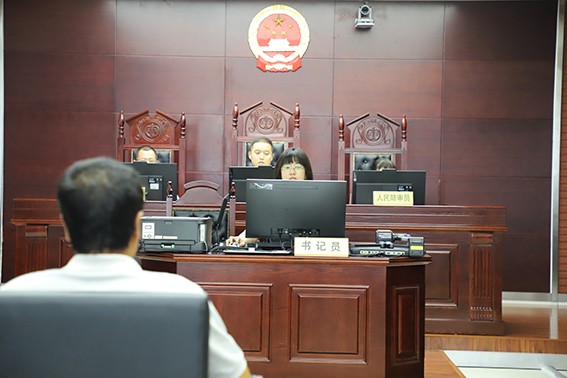 从“等待”到“即得” 长岭法院当庭宣判跑