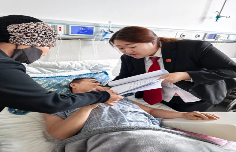 上门送达暖人心 司法便民“零距离”