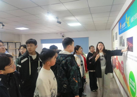 西峡县关工委开展劳动科教实践活动助力乡村