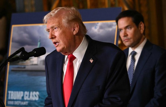 特朗普要造“最快最大战舰” 专家：可能造