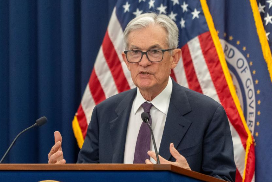 美联储宣布维持利率不变 两名理事投反对票