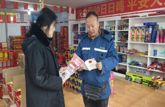 乾安法院：法治护航“闹元宵” 温情宣传入