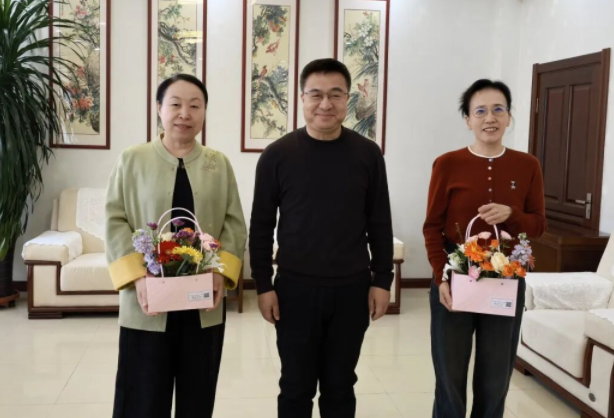 【巾帼绽芳华】这些祝福送给她——致新时代