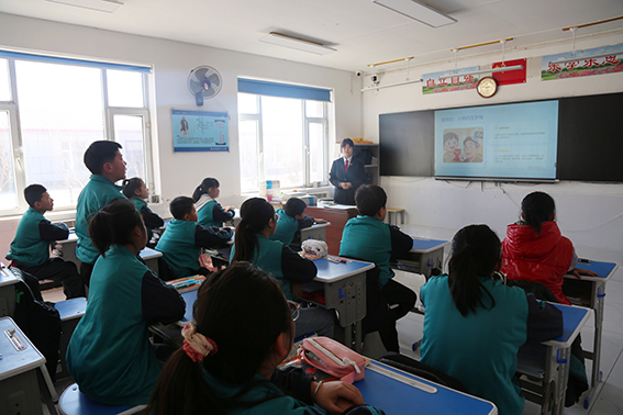 【开学第一课】乾安法院：法治春风拂校园 