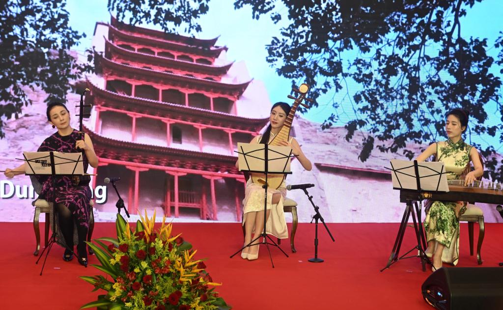 心相近丨文化为桥 中巴友谊双向奔赴